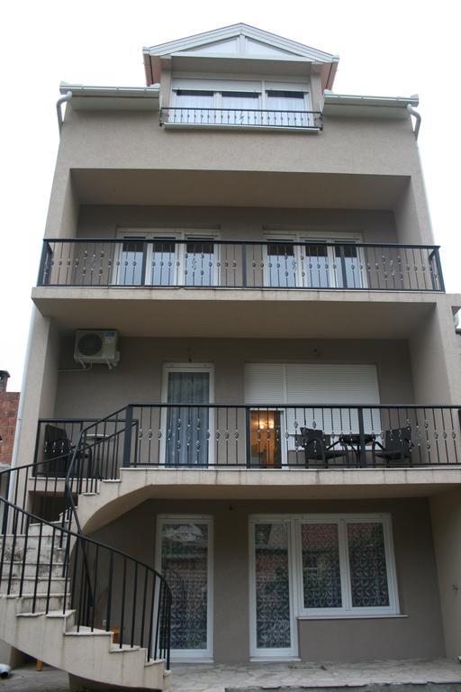 Villa Tajra Nur 莫斯塔尔 外观 照片